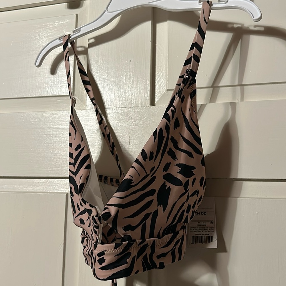 NWT Shade & Shore 34DD bikini top